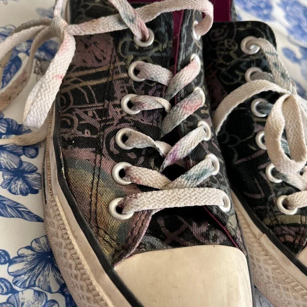 Converse Women's All Star Graffiti Shoes Size 8
